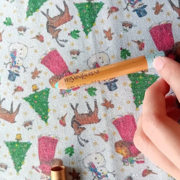 Yves Saint Laurent Blue Eye Shadow - Picture 1 of 3